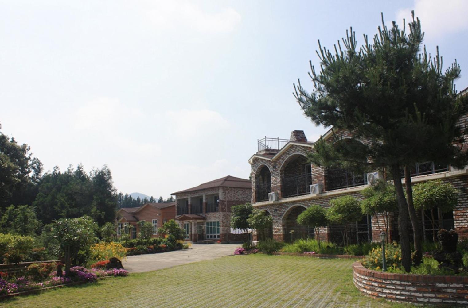 Jeju Ts Youth Hostel & Resort ซอกวีโพ ภายนอก รูปภาพ