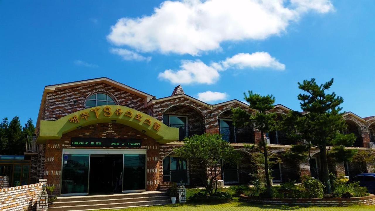 Jeju Ts Youth Hostel & Resort ซอกวีโพ ภายนอก รูปภาพ