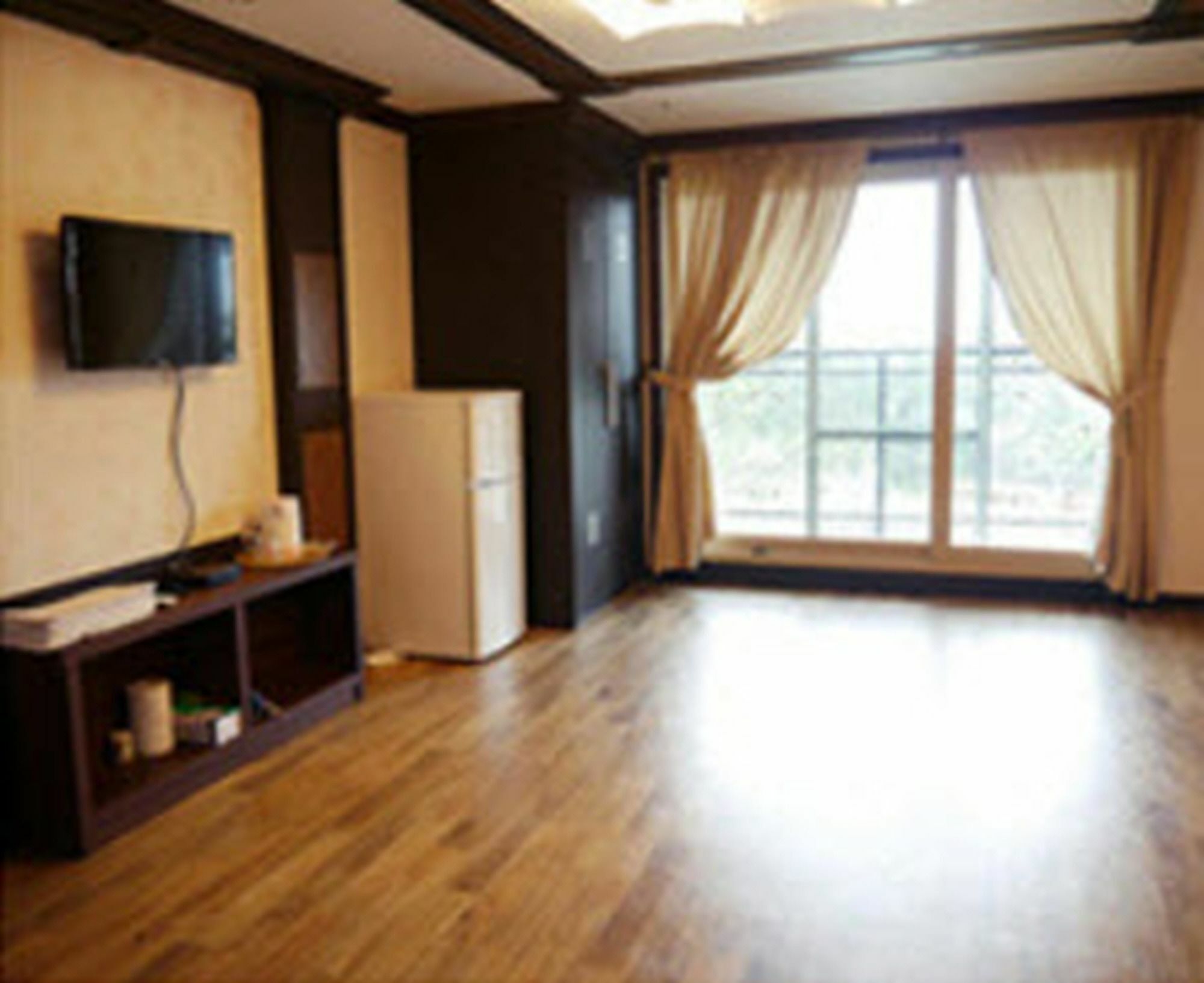 Jeju Ts Youth Hostel & Resort ซอกวีโพ ภายนอก รูปภาพ